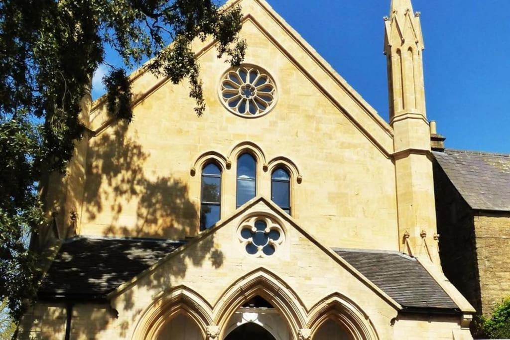 Appartamento Cotswold Chapel, Sleeps Up To 5 In Kingsize Beds Chipping Norton Esterno foto