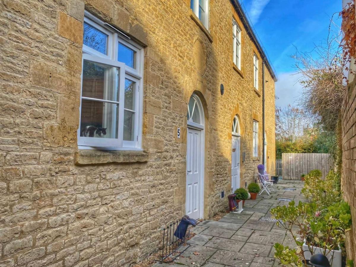 Appartamento Cotswold Chapel, Sleeps Up To 5 In Kingsize Beds Chipping Norton Esterno foto